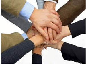 hands_in_huddle